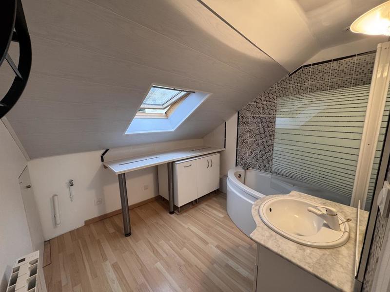 Appartement ancien - 55 m² - 2 pièces