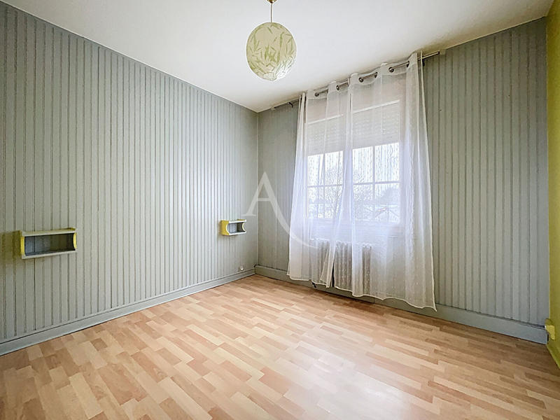 Maison - 111 m² - 5 pièces