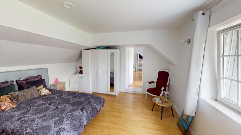 Maison - 345 m² - 12 pièces