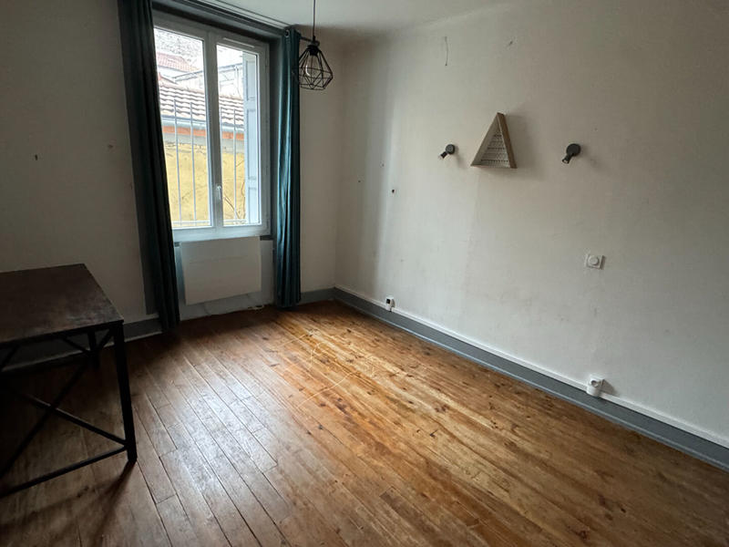 Appartement - 80 m² - 4 pièces