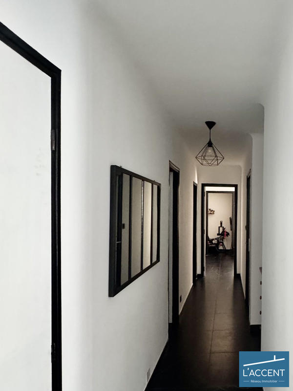 Appartement - 89 m² - 3 pièces