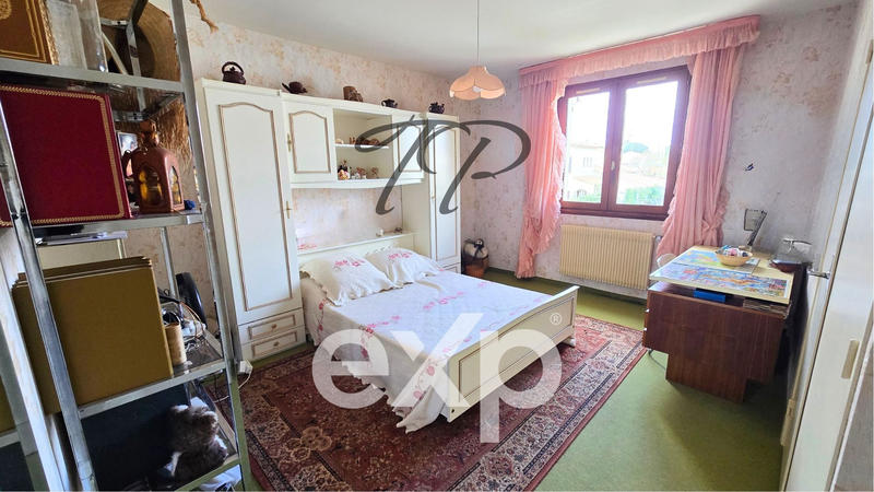 Maison traditionnelle - 179 m² - 7 pièces