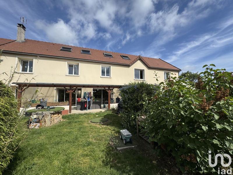 Maison - 247 m² - 8 pièces