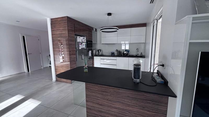 Villa - 114 m² - 4 pièces