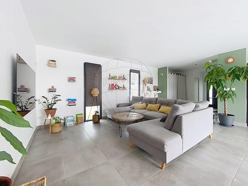 Maison - 150 m² - 6 pièces