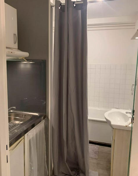 Studio - 15 m² - 1 pièce