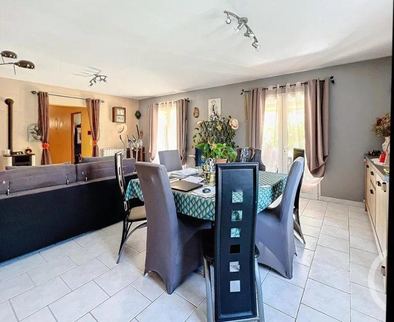 Maison - 126 m² - 7 pièces