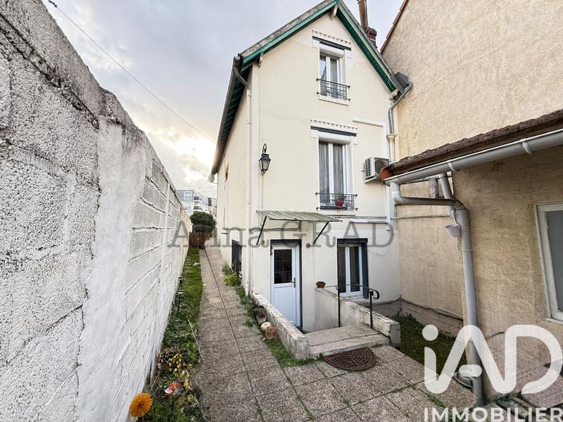 Maison - 92 m² - 4 pièces