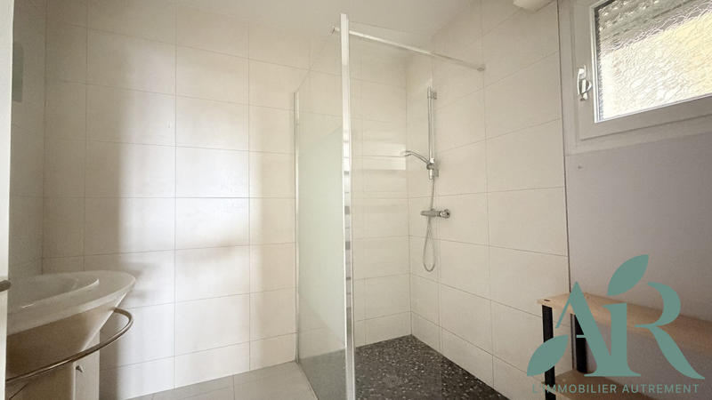 Appartement - 77 m² - 3 pièces