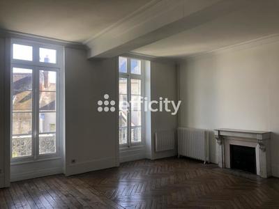 Appartement - 122 m² - 5 pièces