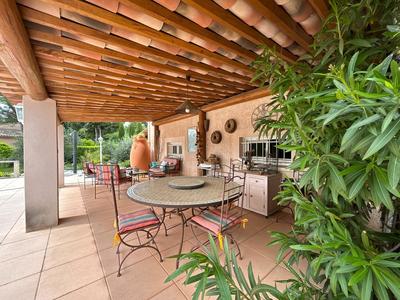 Maison - 173 m² - 7 pièces