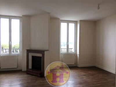 Appartement - 100 m² - 3 pièces