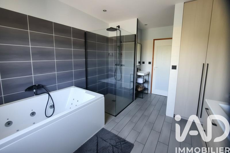 Maison - 152 m² - 6 pièces