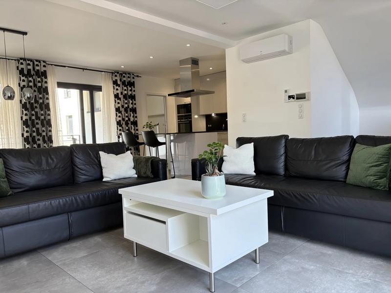 Maison - 158 m² - 6 pièces