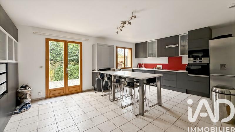 Maison - 135 m² - 6 pièces
