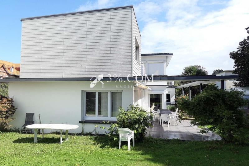 Villa - 195 m² - 8 pièces