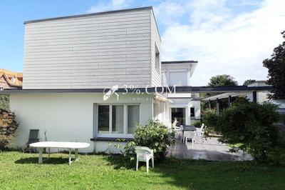 Villa - 195 m² - 8 pièces