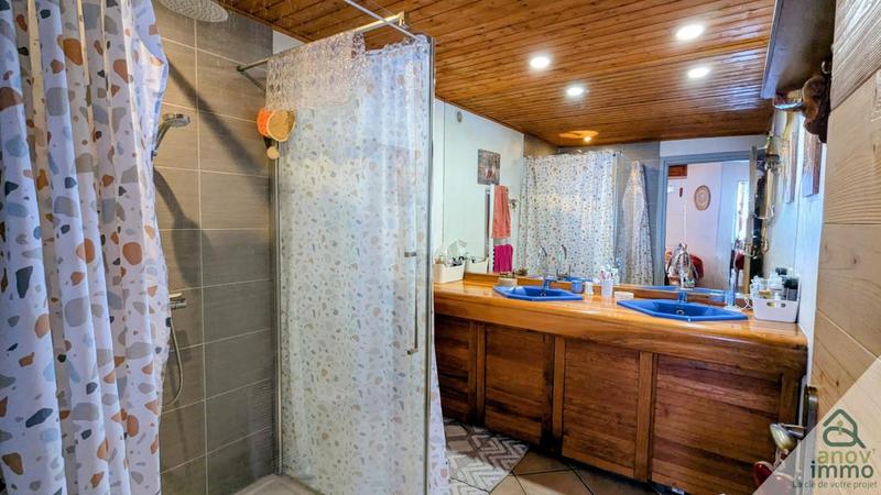 Appartement - 77 m² - 3 pièces