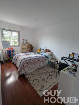 Appartement - 99 m² - 4 pièces