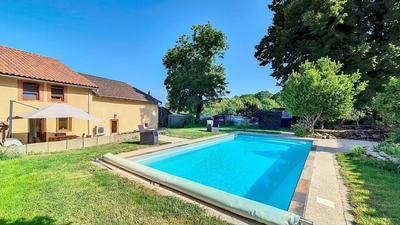 Maison de village - 139 m² - 6 pièces