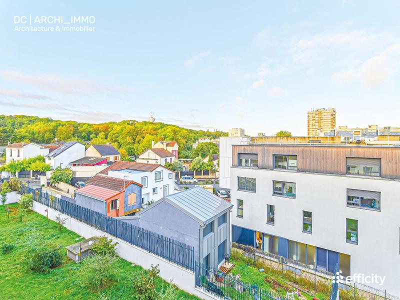 Appartement - 100 m² - 4 pièces