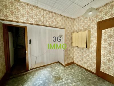 Immeuble - 60 m² - 5 pièces