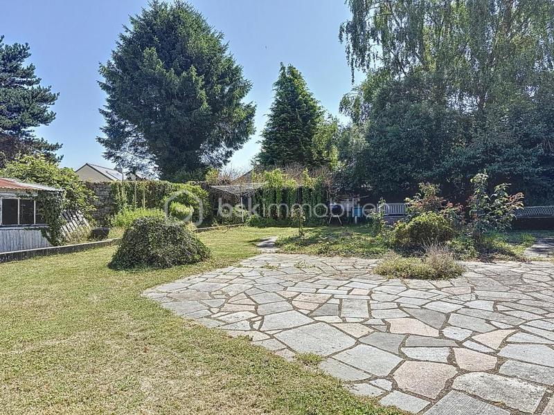 Demeure - 295 m² - 10 pièces