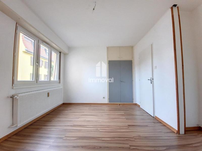 Appartement - 90 m² - 3 pièces