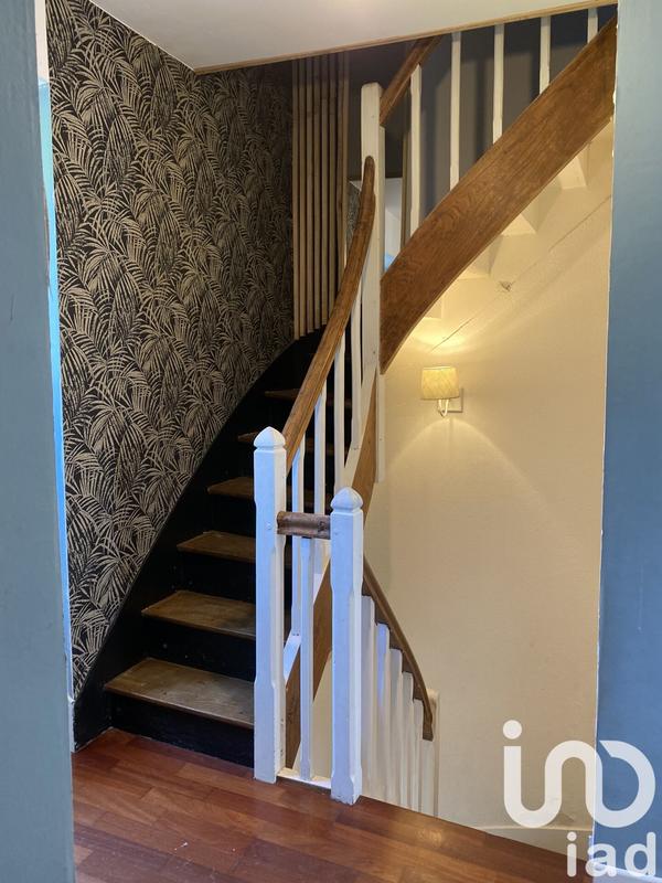 Maison - 177 m² - 9 pièces