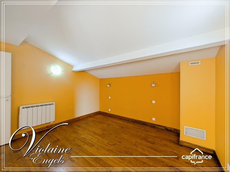 Maison - 184 m² - 9 pièces