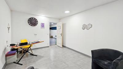 Local commercial - 53 m² - 4 pièces