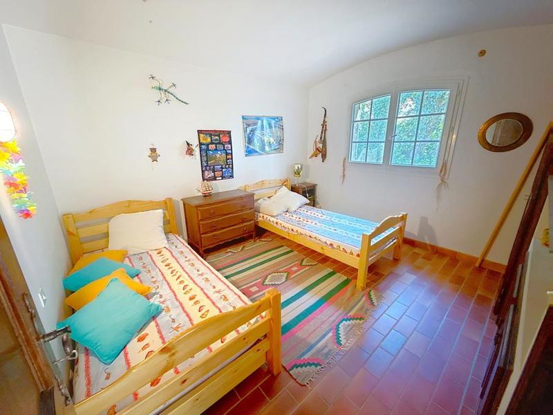 Maison - 177 m² - 7 pièces