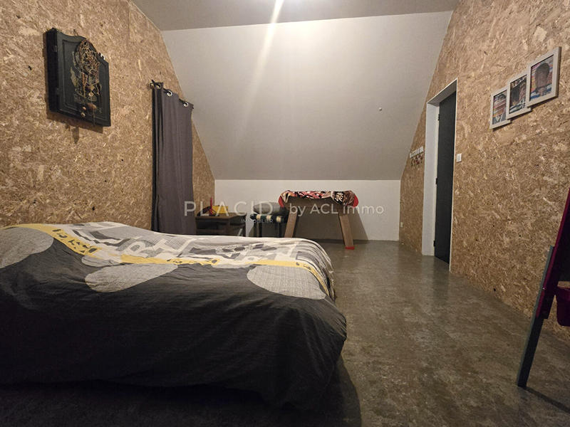 Maison - 181 m² - 6 pièces