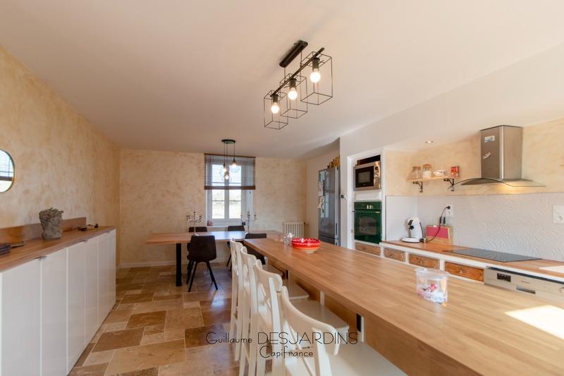 Maison - 137 m² - 5 pièces