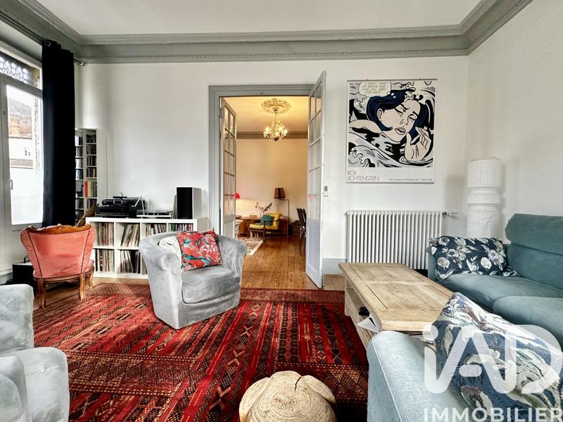 Appartement - 136 m² - 6 pièces