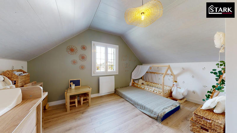 Maison - 103 m² - 5 pièces