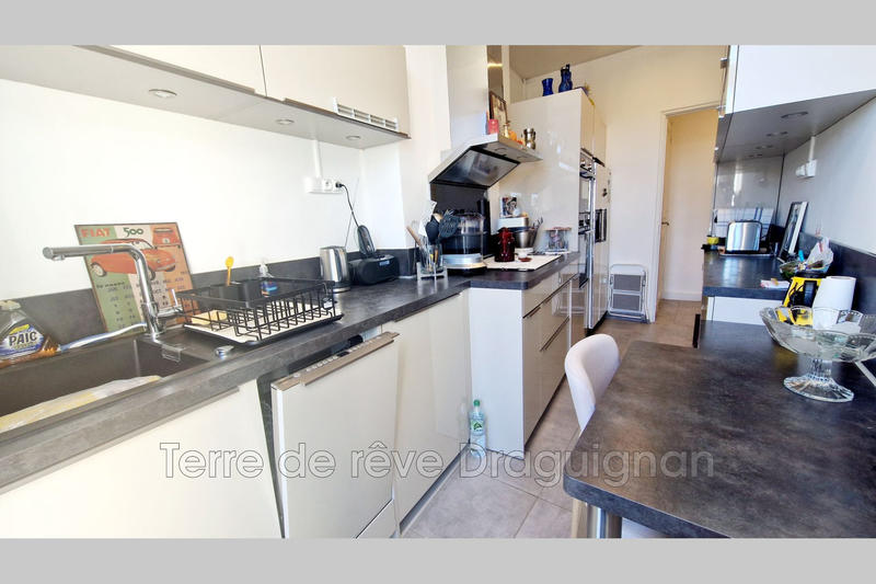 Appartement - 93 m² - 3 pièces