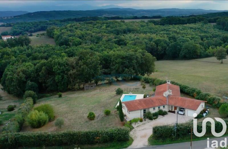 Maison - 203 m² - 5 pièces