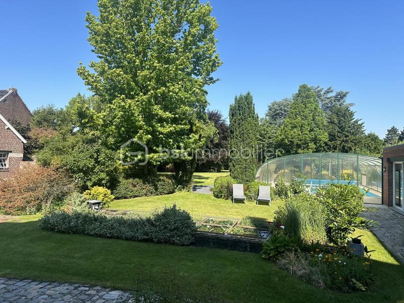 Maison de maîtres - 360 m² - 12 pièces