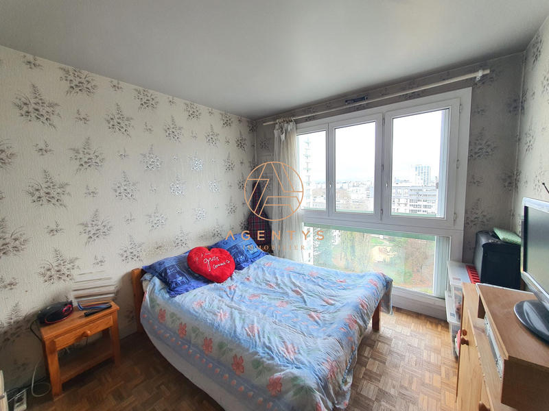 Appartement - 85 m² - 4 pièces