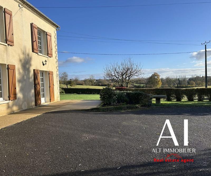 Maison ancienne - 116 m² - 5 pièces