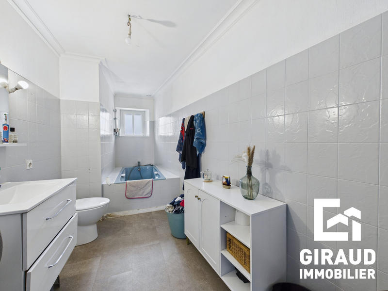 Maison - 155 m² - 7 pièces