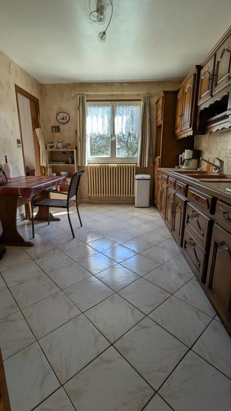 Maison - 90 m² - 6 pièces