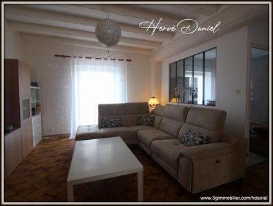 Maison en pierre - 181 m² - 7 pièces