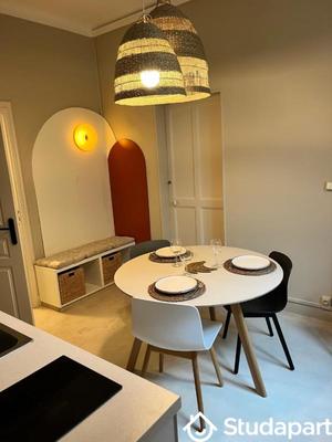 Chambre - 11 m² - 1 pièce