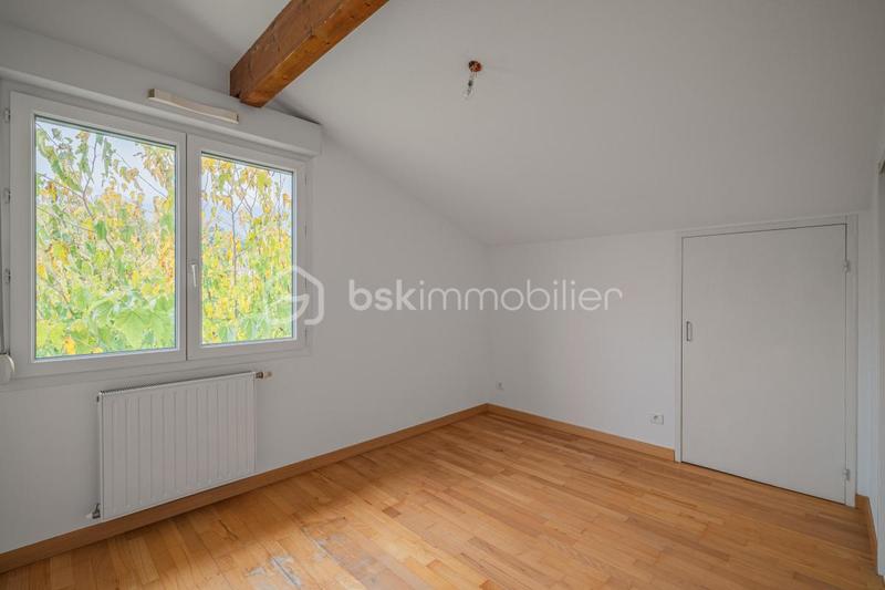 Maison jumelée - 94 m² - 4 pièces