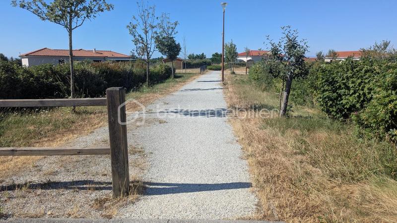 Terrain constructible - 561 m²