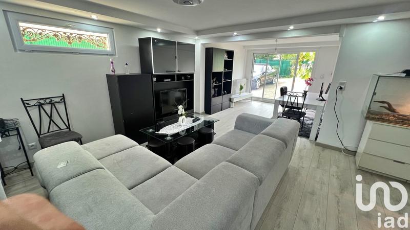 Maison - 180 m² - 8 pièces