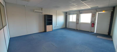 Bureau - 51 m² - 2 pièces