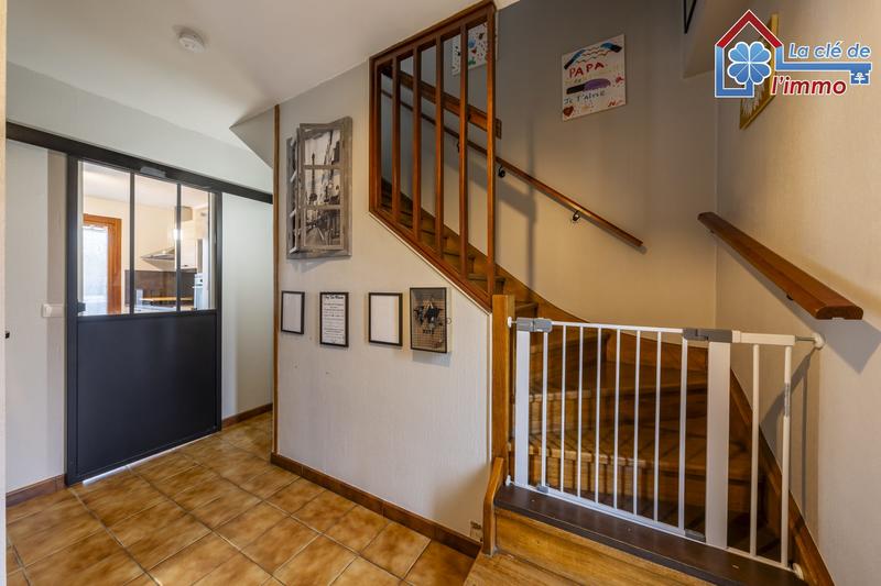 Maison traditionnelle - 100 m² - 5 pièces